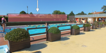 ZONE 3 - Bassin de natation avant les travaux - Emplacement de la future extension (août 2015)